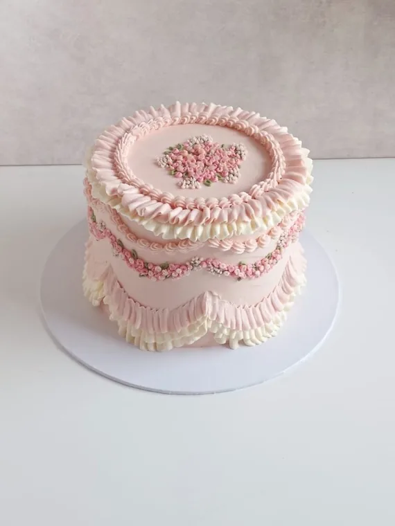 Duchess, a Fig & Owl cake