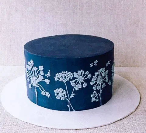 A piped dandelions cake