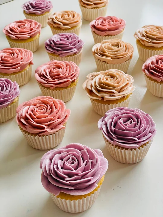 A box of custom cupcakes for gifting