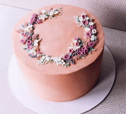 A Fig & Owl cake